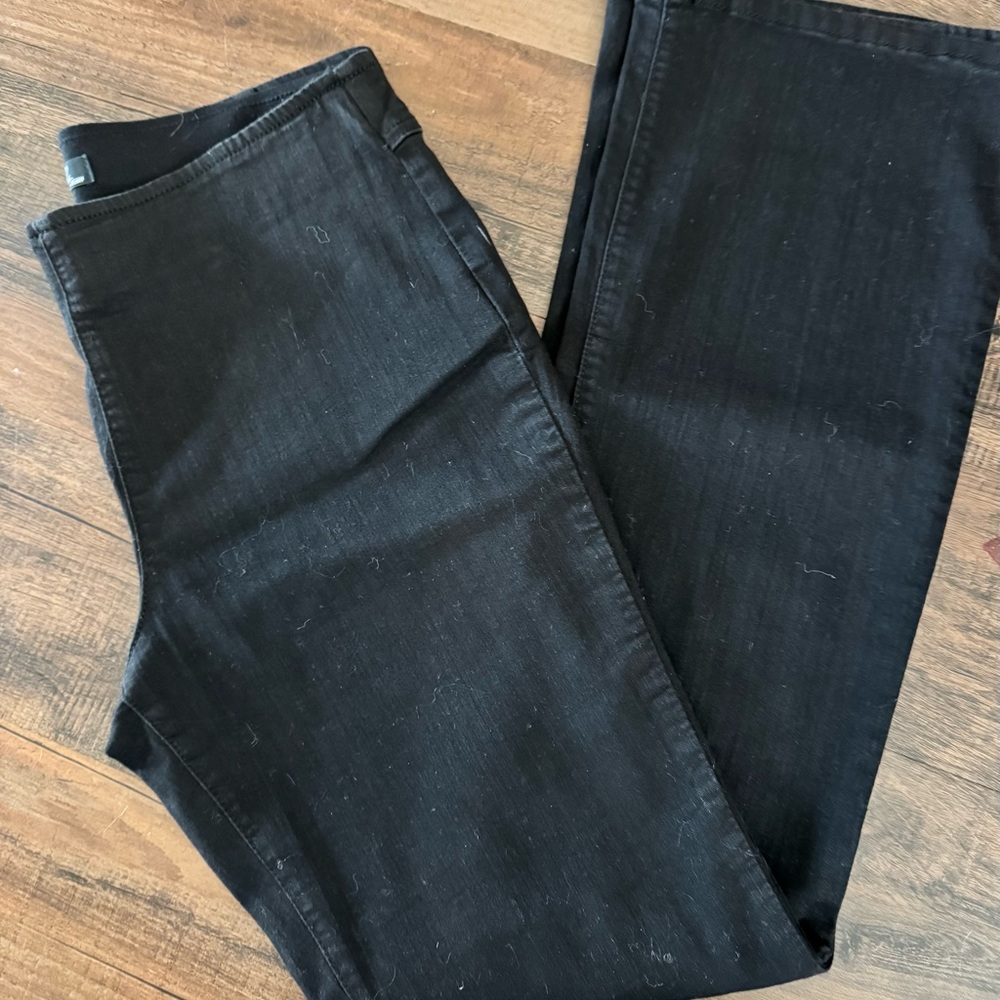1822 Women 12 Pants PullOn Skinny Stretch Black Wide Bottom 32” Inseam 31” Waist